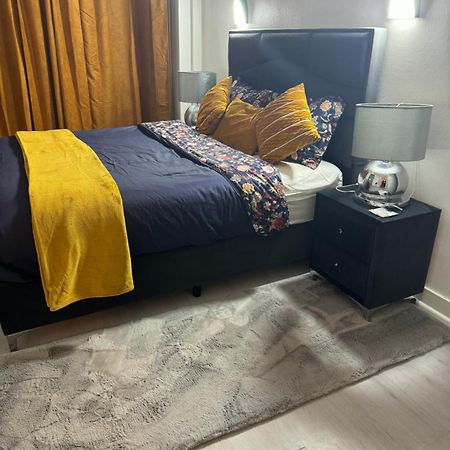 Appartement 2 Chambre Luxueuse A Jette Bruxelles Eksteriør billede