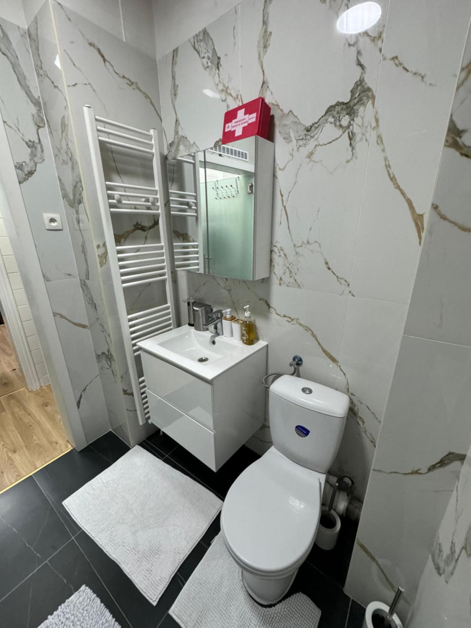 Appartement 2 Chambre Luxueuse A Jette Bruxelles Eksteriør billede