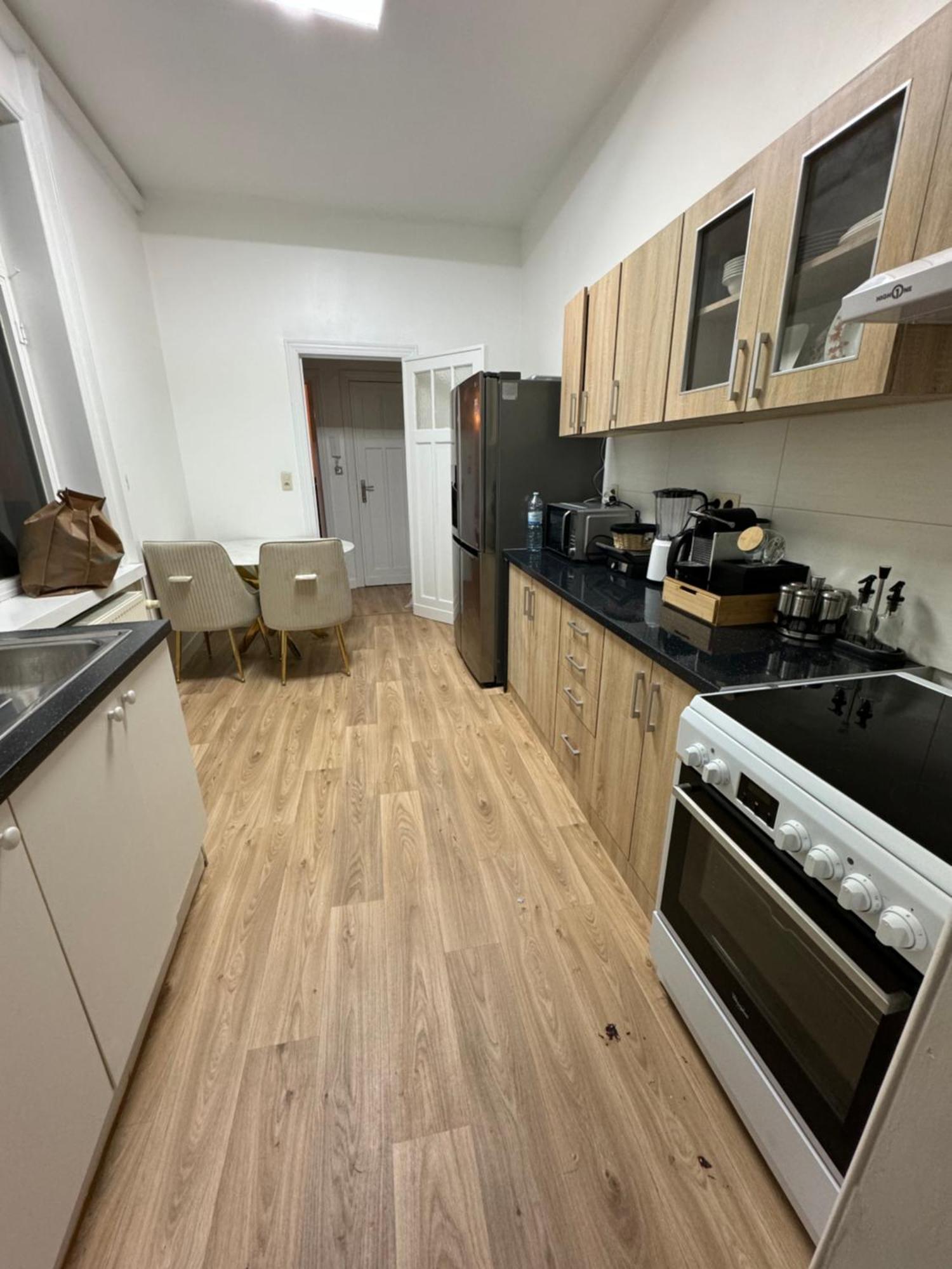 Appartement 2 Chambre Luxueuse A Jette Bruxelles Eksteriør billede