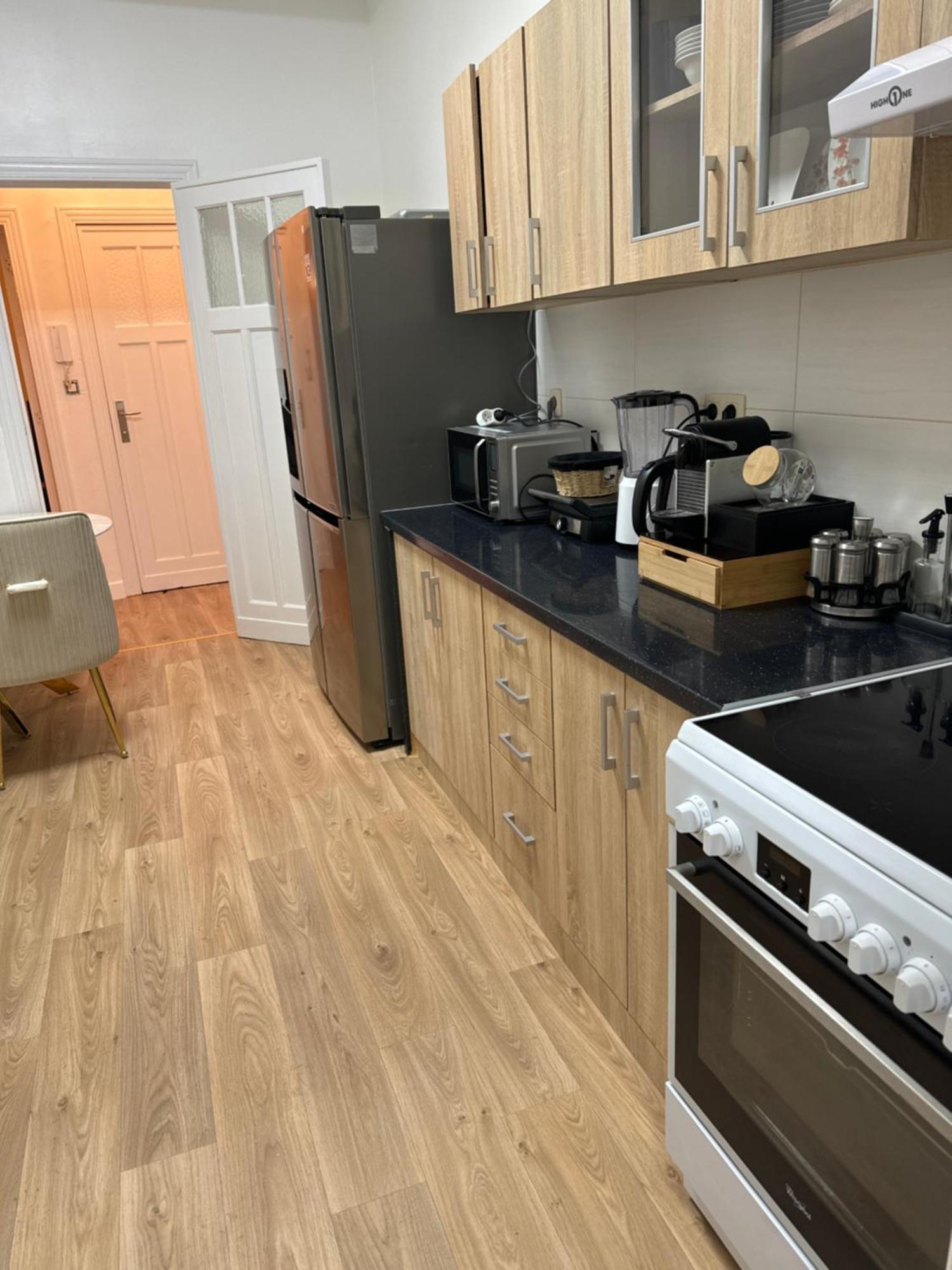 Appartement 2 Chambre Luxueuse A Jette Bruxelles Eksteriør billede