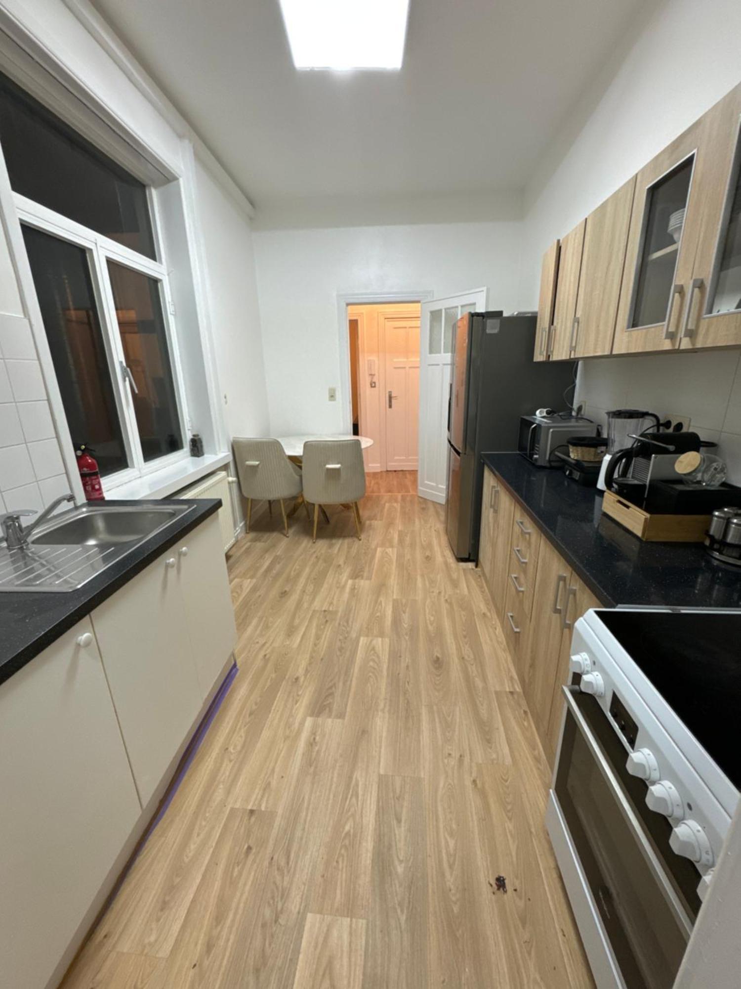 Appartement 2 Chambre Luxueuse A Jette Bruxelles Eksteriør billede